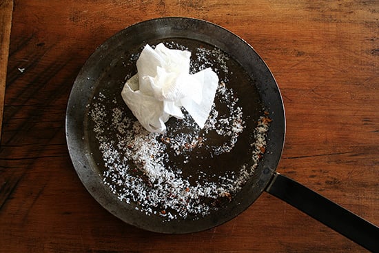 pan with salt