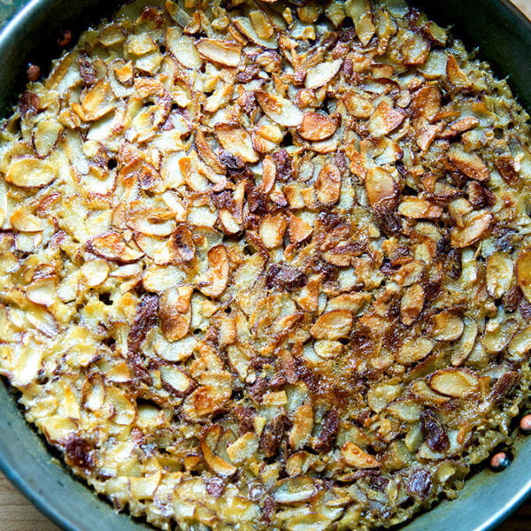 Best Oatmeal with Yogurt and Toasted Almonds Recipe - How To Make