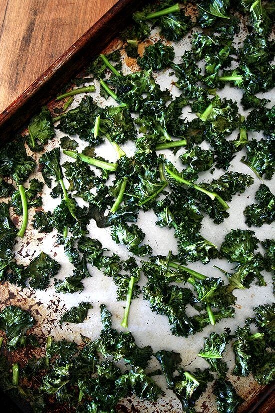 The most delicious, healthy snack you could imagine: crispy kale chips. Better than potato chips. // alexandracooks.com