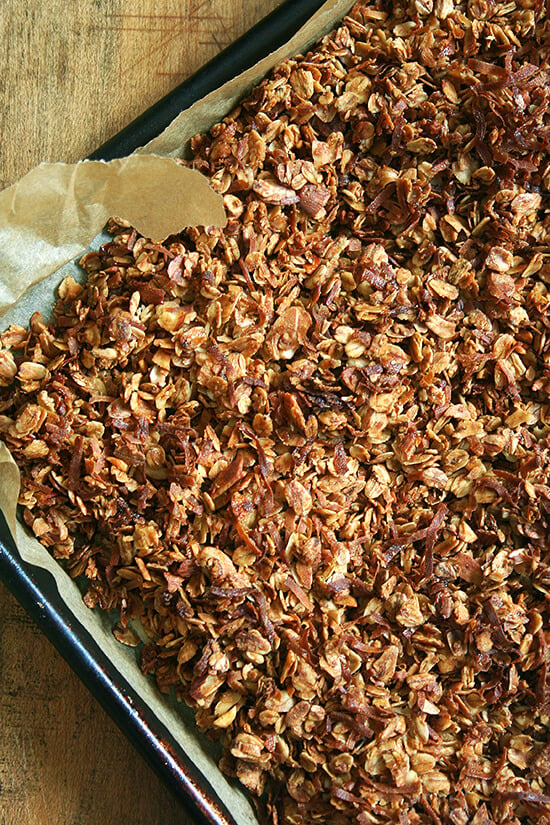 almond coconut granola