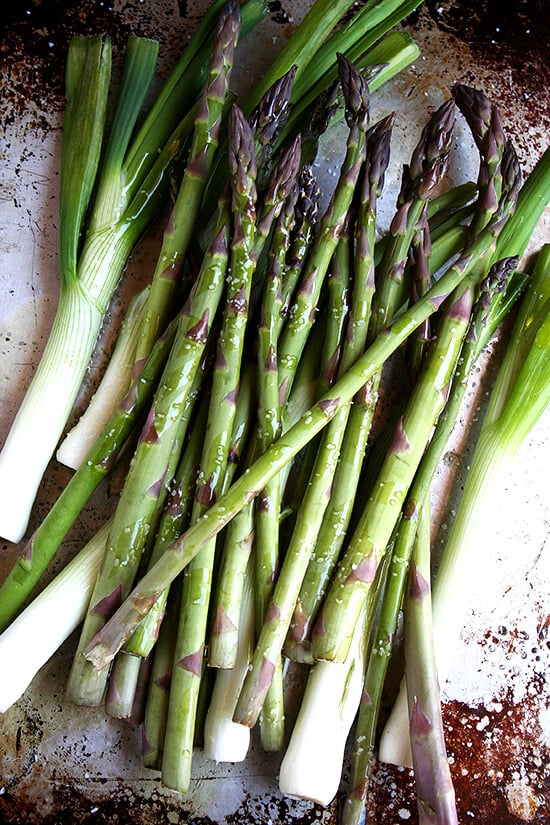 asparagus & spring onions, ready to be baked