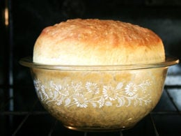 How To Make Bread In A Thermal Cooker - Food Storage Moms
