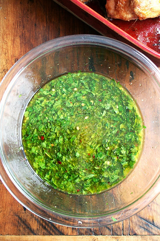 A Pyrex bowl filled with the sauce for the baked pasta. 