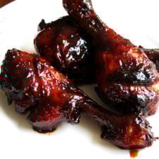 Super Easy, Oven-Baked, Honey-Soy Chicken Drumsticks-image