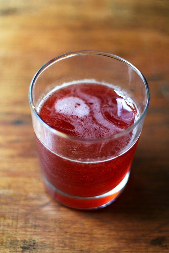 Made with only three ingredients — gin, sweet vermouth, and Campari — at a 1:1:1 ratio, a negroni couldn't be easier to make. It also couldn't be more delicious. // alexandracooks.com