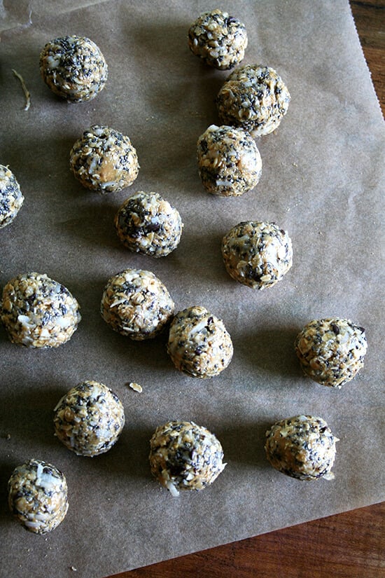 no-bake energy bites