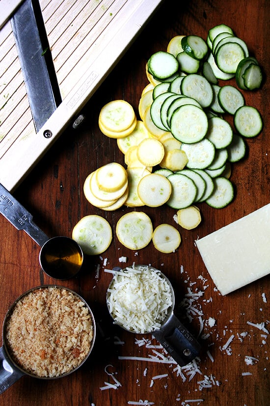 sliced squash