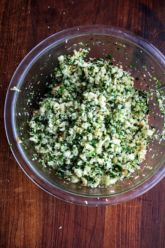 hearbed bread crumb topping