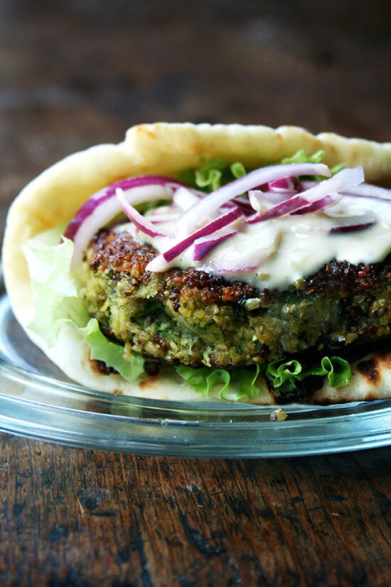 chickpea & quinoa veggie burger