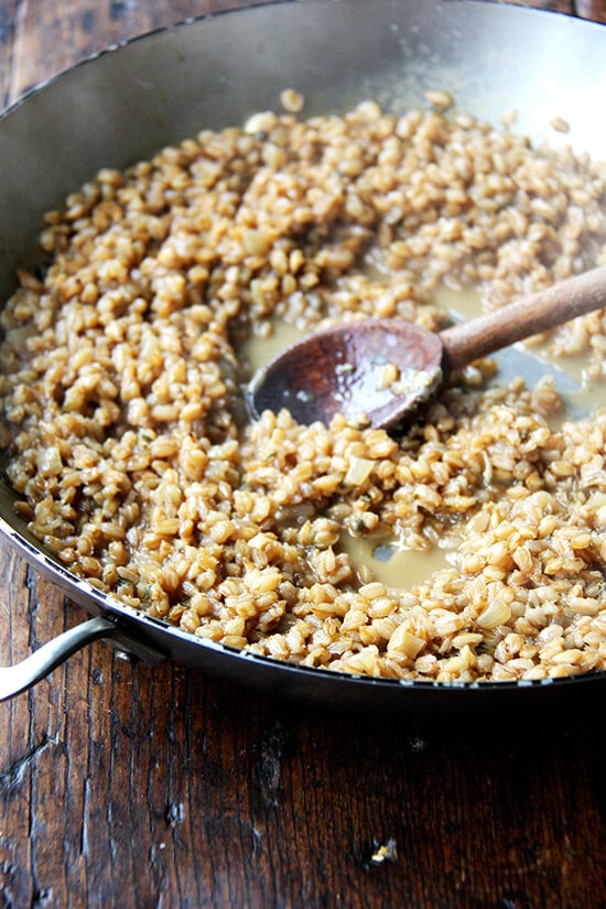 A pot of farro, getting creamy. 