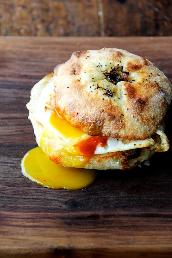 A bialy egg sandwich.