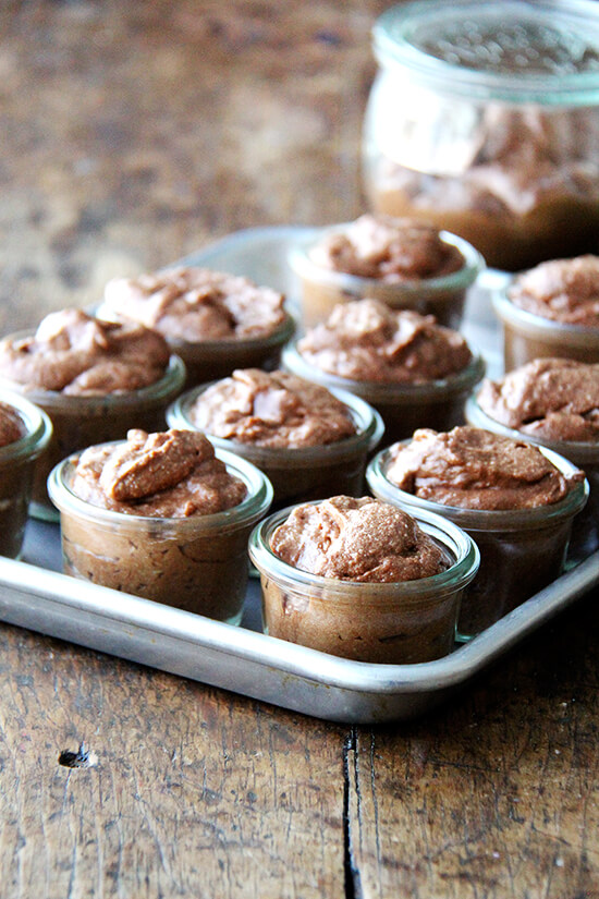 Chocolate mousse in small glass Weck jars.
