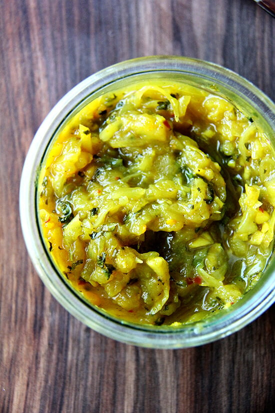 curried apple chutney