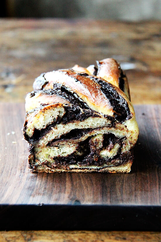 Halved loaf of babka. 