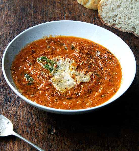 A bowl of roasted tomato and bread soup.