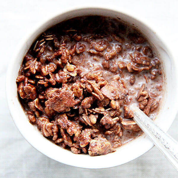 A bowl of cocoa crunch.