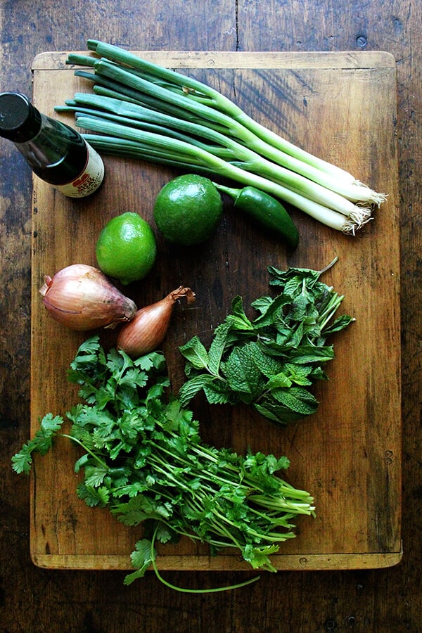 larb gai ingredients