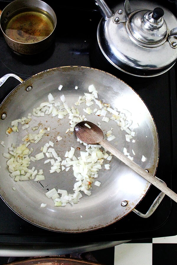 onion frying