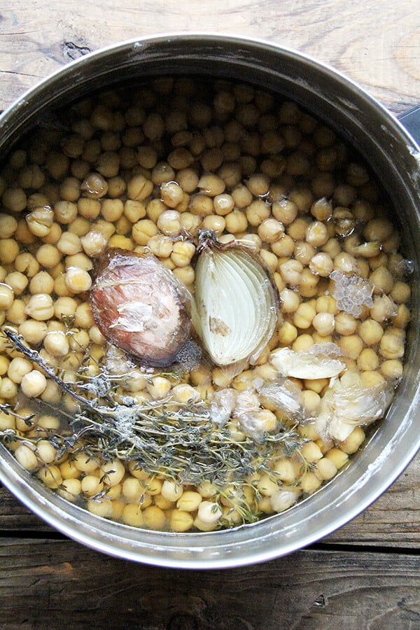 onion, thyme, chickpeas