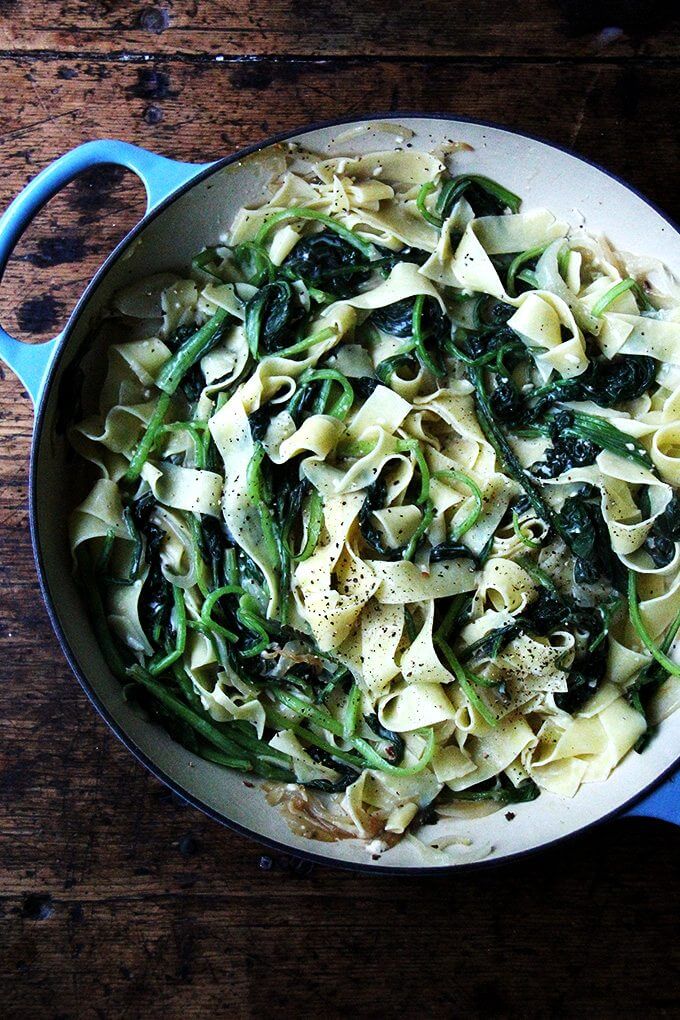 No-Bacon Pasta Carbonara Loaded with Greens | Alexandra's Kitchen