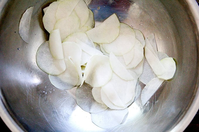 Kohlrabi Salad