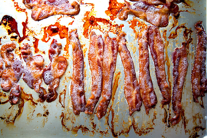 how to cook bacon on a sheet pan