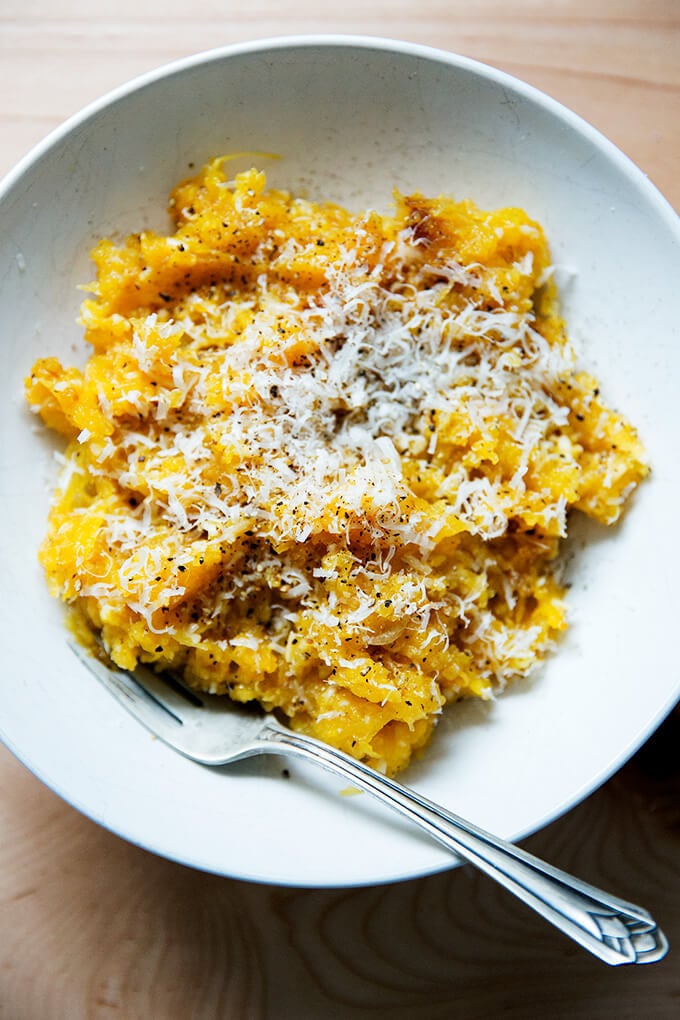 cacio e pepe spaghetti squash