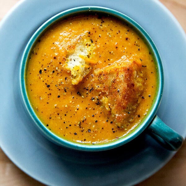 Carrot-ginger soup with curry and coconut milk.