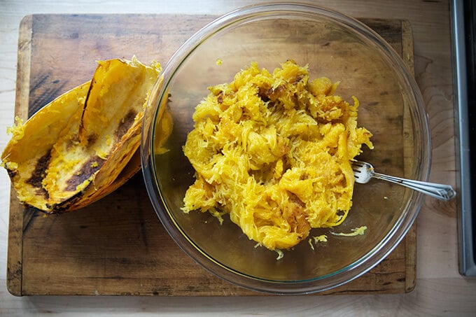 shredding the roasted spaghetti squash