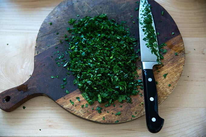 minced parsley