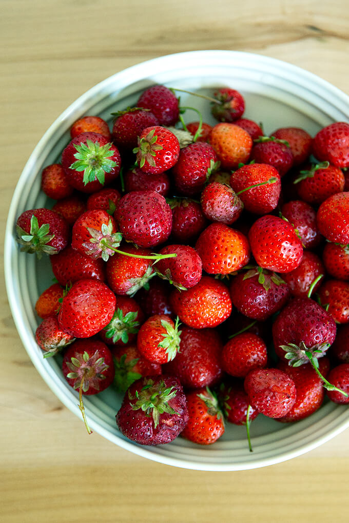 strawberries in bowl