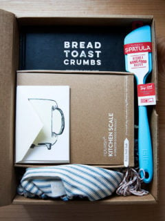Bread Toast Crumbs Kit in a box.