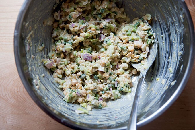 A bowl of no-tuna "tuna" salad made with chickpeas in a bowl.