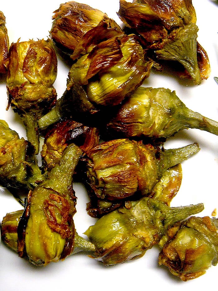 https://alexandracooks.com/wp-content/uploads/2020/03/crispyartichokes.jpg