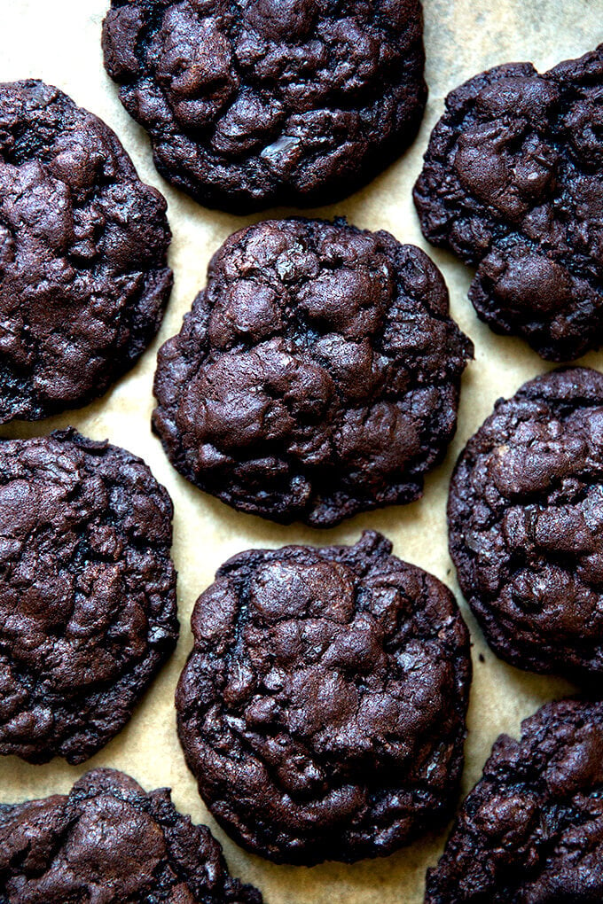 https://alexandracooks.com/wp-content/uploads/2020/04/chocolatecookies.jpg