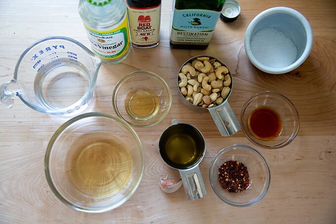 Cashew dressing ingredients.