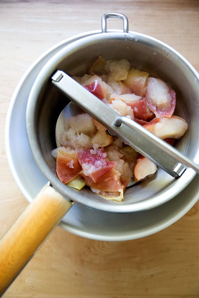 How to Make Homemade Applesauce Using a Food Mill - Mary's Nest