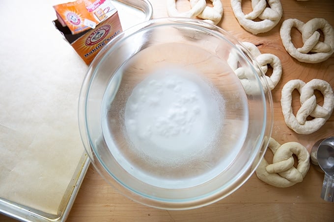 A bowl of hot water filled with 1/2 cup baking soda.