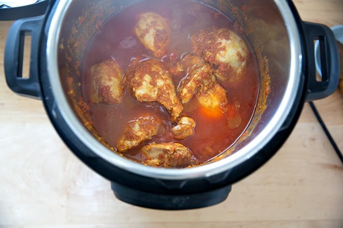 An Instant Pot filled with just-cooked butter chicken.