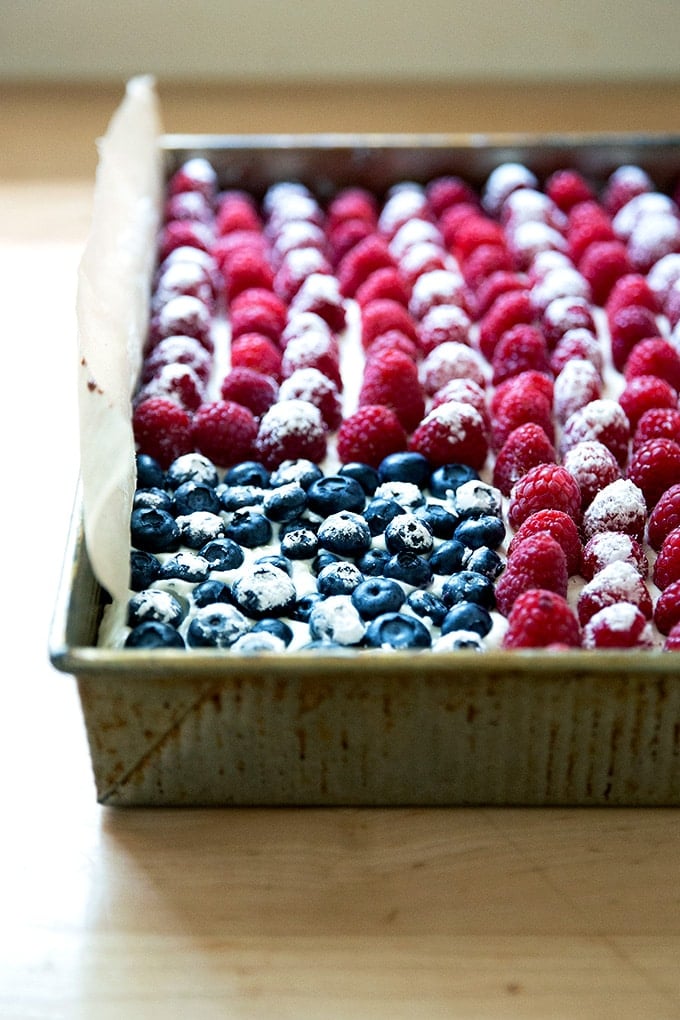 Single Layer Cake with American Flag Edible Image