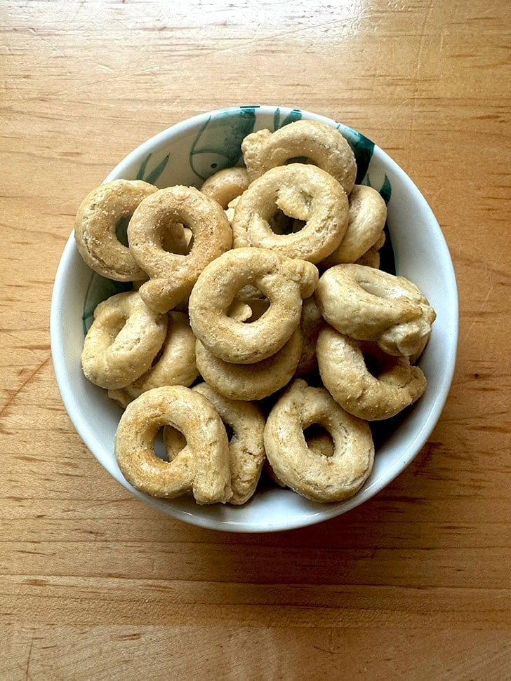 A bowl of Sfizi Taralli.